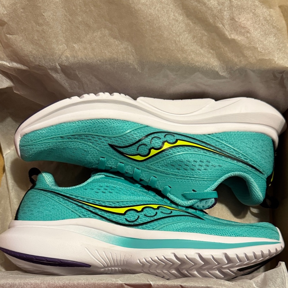 Saucony Women's Turquoise and Yellow Sneakers